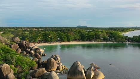 large-boulders-on-coastal-shoreline-of-Tanjung-Tinggi