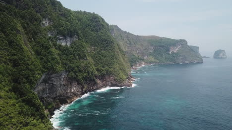 Steep-rock-tropical-cliffs-at-Pura-Segara-Kidul