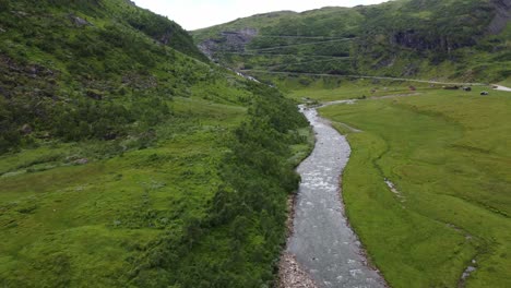 Idyllic-Myrkdalen-river-at-Vikafjell-Norway-with-Halsabakkane