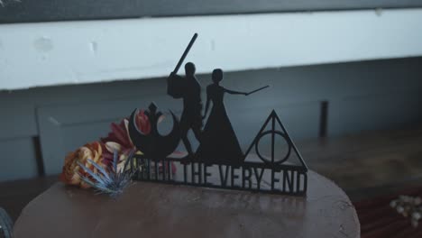 A-Star-Wars-and-Harry-Potter-themed-cake