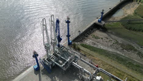 Aerial-view-of-a-gas-and-oil-unloading