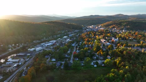 Herbst-Herbstlaub-In-Neuengland-Montpelier-Vermont