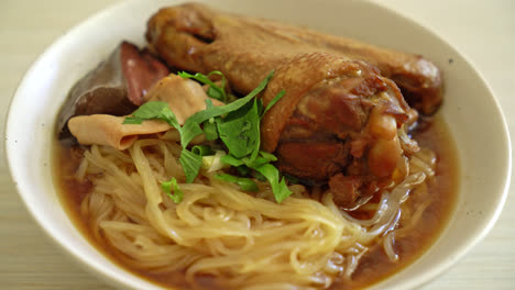 Braised-duck-noodles-with-brown-soup---Asian-food