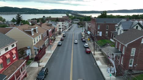 Small-town-in-USA-Wrightsville-Pennsylvania-with-Susquehanna