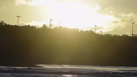 Strand-Bei-Sonnenaufgang---Carcavelos-Beach-Portugal-Erstaunlicher-Zeitraffer