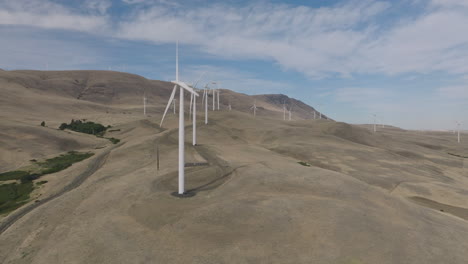 Drone-aerial-of-wind-turbines-in-southern-Washington