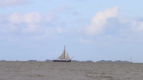 Sailing-boat-Wadden-Sea-Neatherlands