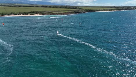 Windsurfing-paradise-Hawaii-Aerial-pan-across-the-calm