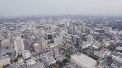 Drohnenflug-über-Die-Innenstadt-Von-San-Antonio,-Texas
