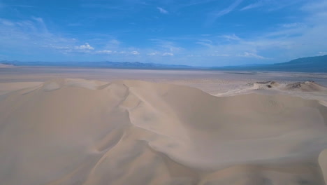 Luftaufnahmen-Der-Dumont-Dünen,-Mojave-Wüste,-Südkalifornien