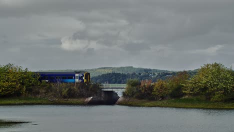 Scotrail-Zug,-Der-In-Inverness-Einfährt