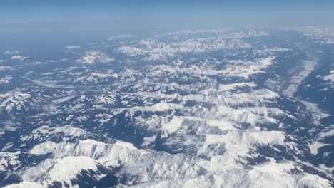 Luftaufnahme-Der-Schneebedeckten-Berge-In-China