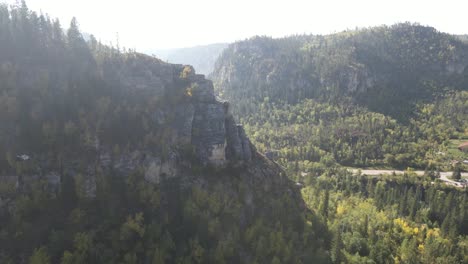 Drone-slowly-descending-in-Spearfish-Canyon