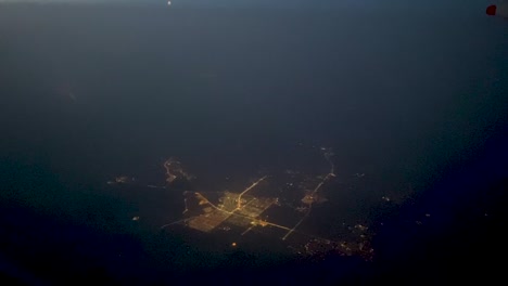 Luftaufnahme-Der-Asiatischen-Stadt-Bei-Nacht