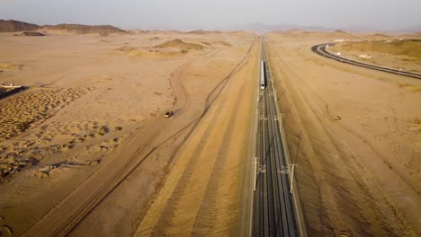Hochgeschwindigkeitszug-Von-Jeddah-Bis-Nach-Mekka-Stadt-In-Saudi-Arabien