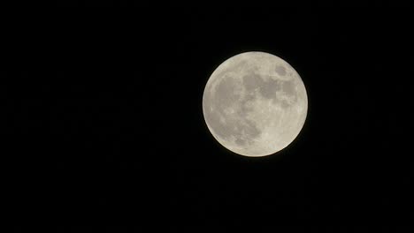 Full-Moon-Telephoto-Shot---4k