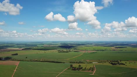 Beautiful-Countryside-on-a-Summer-Day,-High-Aerial-Establishing-View