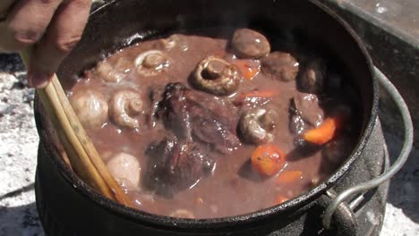 A-pootjie-of-lamb-shanks-ready-to-serve