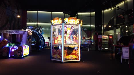 Stetiger-Schuss-Von-Lonely-Slot-Hook-Arcade-Maschine