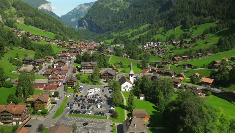 Aerial-approach-of-the-Lauterbrunnen-valley,-Switzerland