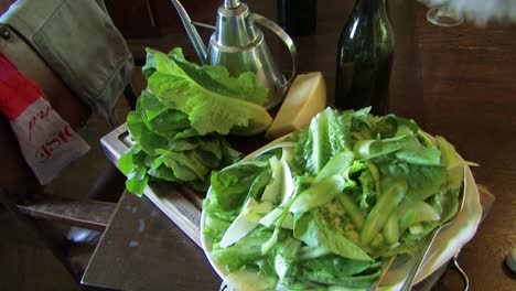 Ein-Servierfertiger-Grüner-Salat
