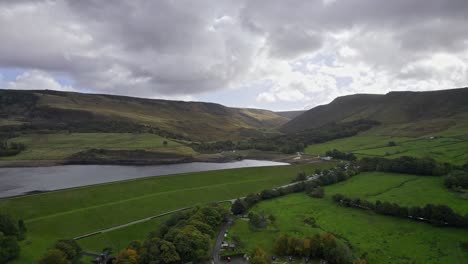 Aerial-footage-of-the-stunning-Dovestone-Reservoir-and-the-amazing-Yorkshire-countryside