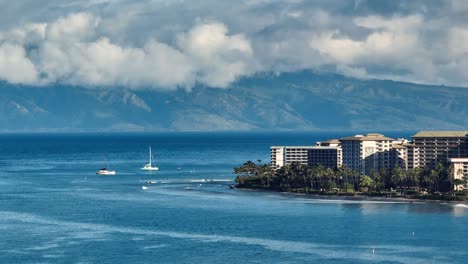 Hotels,-resorts,-and-tourism-in-Kaanapali,-Maui-