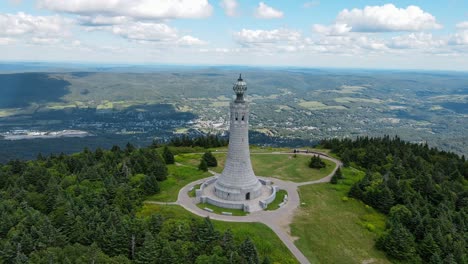 Aerial-drone-shot-of-the-monument-on-mount-greylock