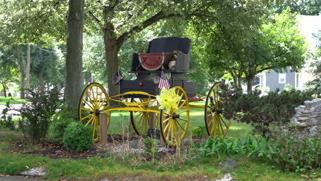 Buggy-Carriage-on-Lawn