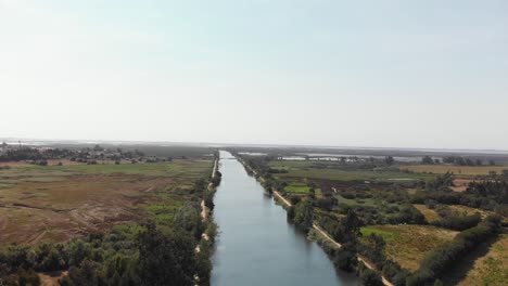 Einsamer-Fluss-In-Portugal