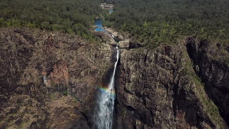 Luftaufnahmen-Von-Wallaman-Falls-In-Queensland