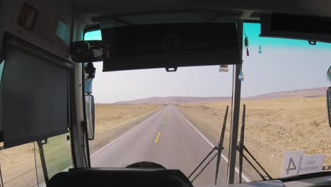 Timelapse-De-Viaje-En-Autobús-A-Través-Del-Desierto-Peruano-En-Pisco-Peru