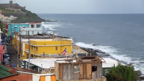 Puerto-Rico-2017-Despues-De-Los-Danos-Del-Huracan,-Hermoso-Y-Tambien-Recuperandose