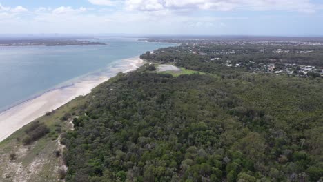 Looking-across-the-tree-tops-and-out-to-sea-on-Bribie-Island