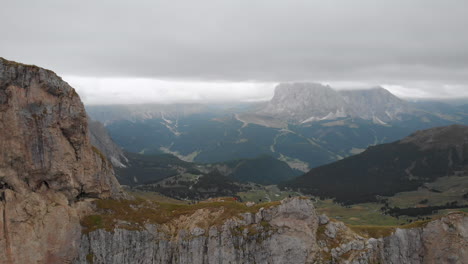 Aerial-shot-from-drone-over-the-village-at-Seceda,-Dolomites-Italy