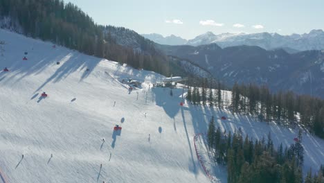 The-skiing-season-in-Kronplatz-Ski-Resort,-South-Tirol,-Italy