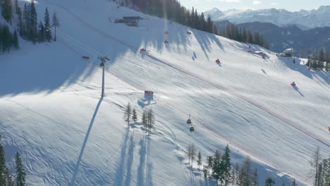 Winter-in-the-Kronplatz-skiing-resort-in-Sough-Tirol,-Northern-Italy