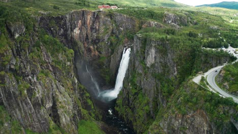 A-majestic-Vorigfossen-waterfall