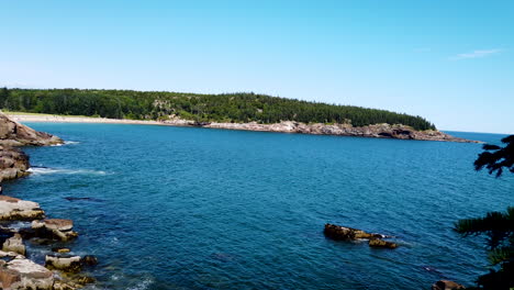 Newport-Cove-at-Acadia-National-Park,-Sand-Beach-Overlook,-slow-pan,-Maine,-USA