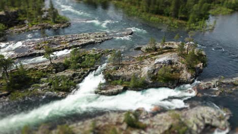 A-bird's-eye-view-of-the-turbulent-wild-river