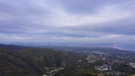 Timelapse-of-Santa-Monica-and-the-greater-Los-Angeles-area-from-the-Pacific-Palisades