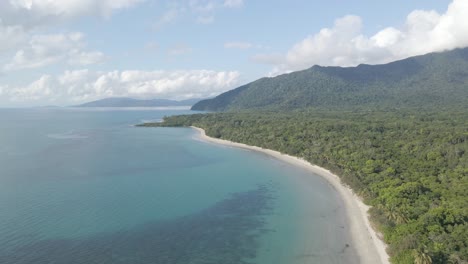 Panoramic-View-Of-Daintree-National-Park-And-Myall-Beach-In-QLD,-Australia
