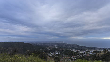 Sonnenuntergang-Im-Zeitraffer-Von-Santa-Monica-Und-Dem-Großraum-Los-Angeles-Von-Den-Pazifischen-Palisaden