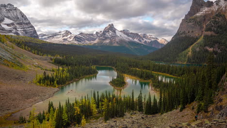 Time-Lapse,-Breathtaking-View-on-Lake-O'Hara-in-Yoho-National-Park,-Canada