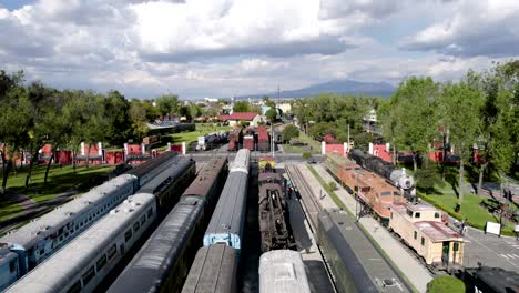 Luftaufnahme-Des-Nationalen-Eisenbahnmuseums-In-Puebla,-Mexiko