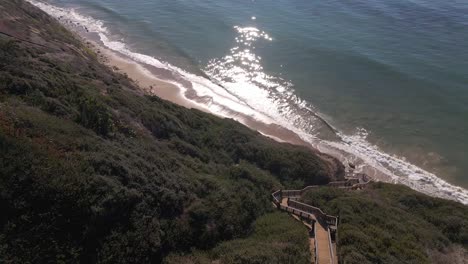 Stairs-going-downhill-to-the-ocean-at-Santa-Barbara-California