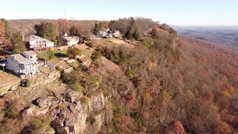 Signal-Hill-Mit-Wald-Im-Hintergrund-In-Chattanooga-Tennessee-Im-Herbst-Vom-Signal-Mountain-In-Den-USA