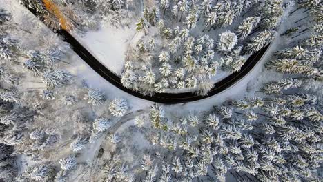 Aerial-drone-shot-on-the-mountains-in-winter