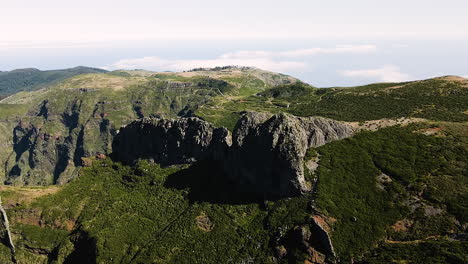 Mountain-Trails-in-Madeira-Island---Scenic-view-of-steep-and-beautiful-mountains,-Madeira,-Portugal---aerial-shot