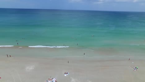 Aerial-view-of-a-tropical-beach-off-the-Florida-coast